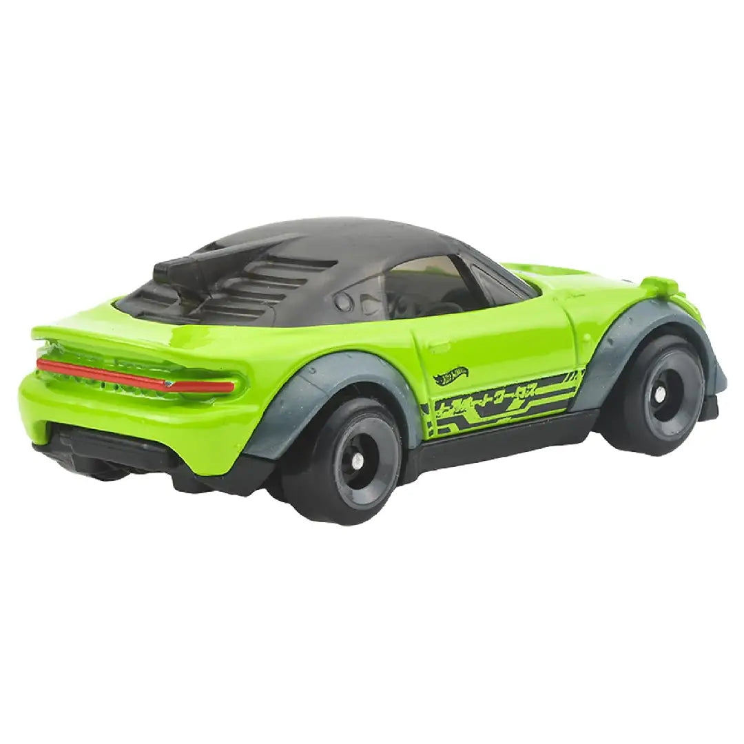 Hot Wheels Mazda MX-5 Miata Green HW Dream Garage 1/250 1:64