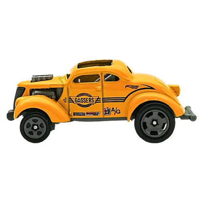 Hot Wheels Pass'n Gasser Mainline 1:64 Diecast Car